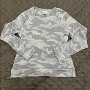 EUC barely worn Gray Camo Sweatshirt